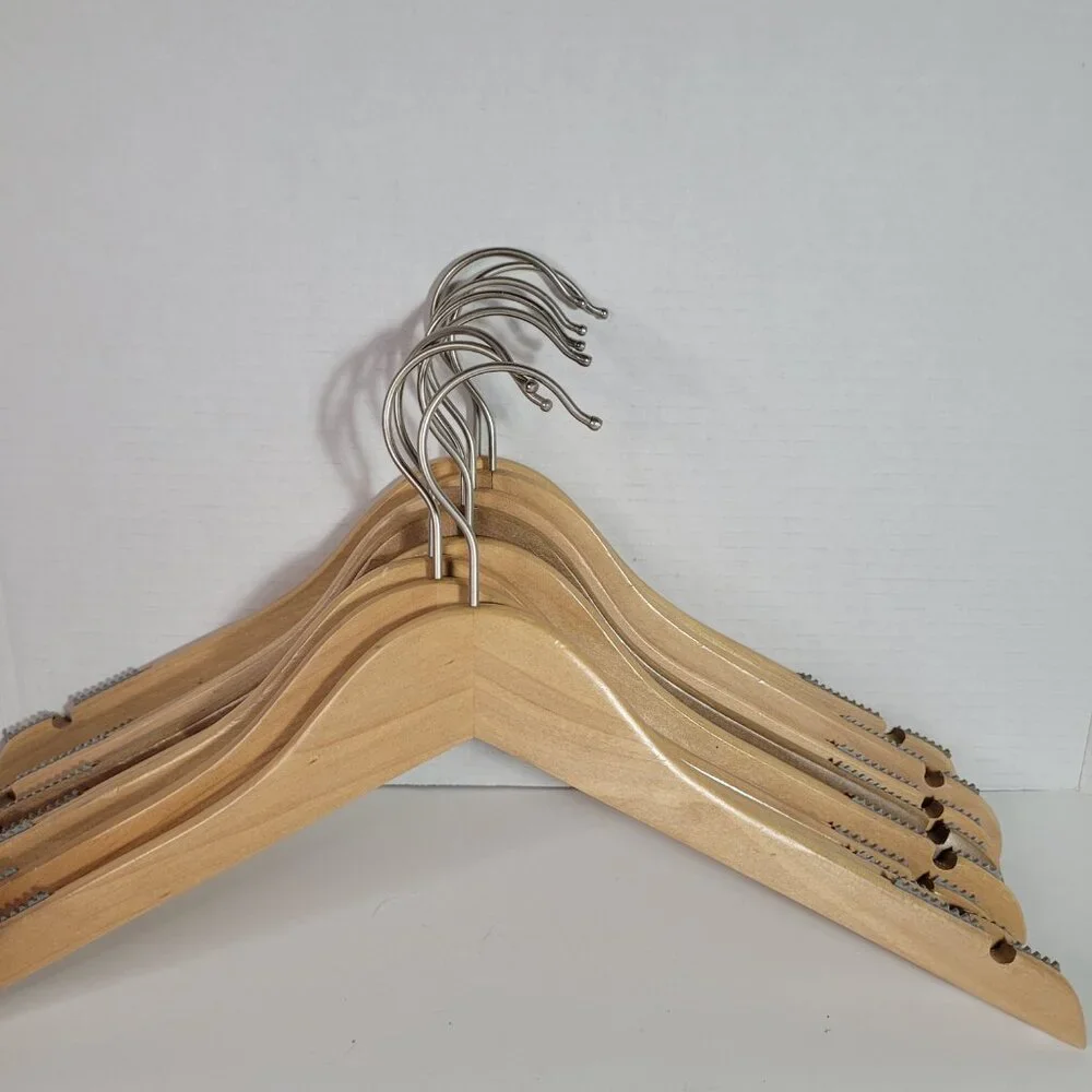 Wooden Hangers w/Rubber Non Slip Notched Shirt Grips Lot of 8